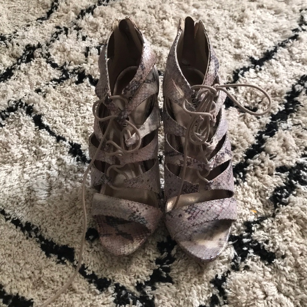 Steven madden heelsSOLD